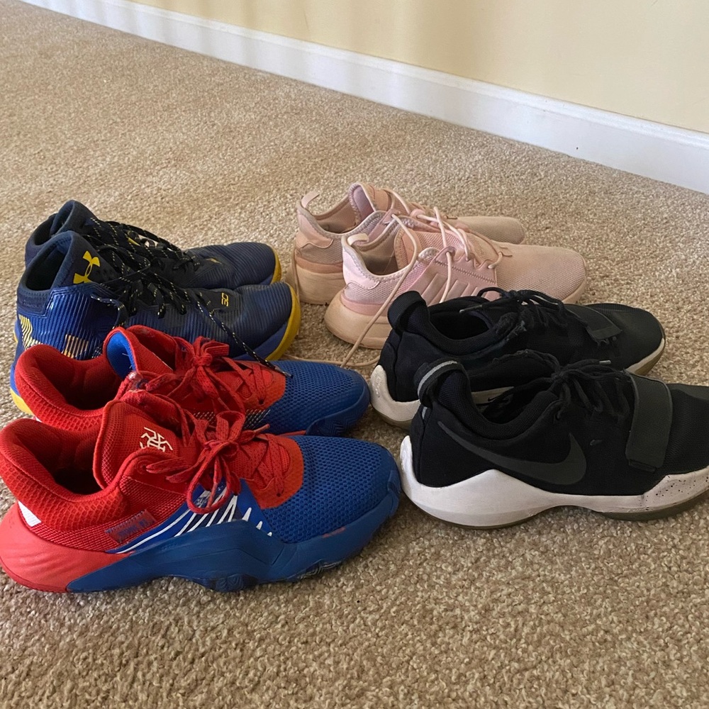 4 PAIRS of Boys Nike Basketball Shoes (Sizes 6-7) ONE PAIR SOLD